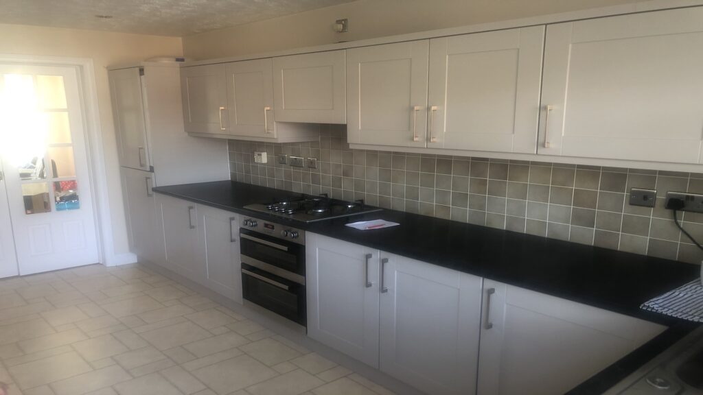 shaker light grey kitchen doors slim d handle